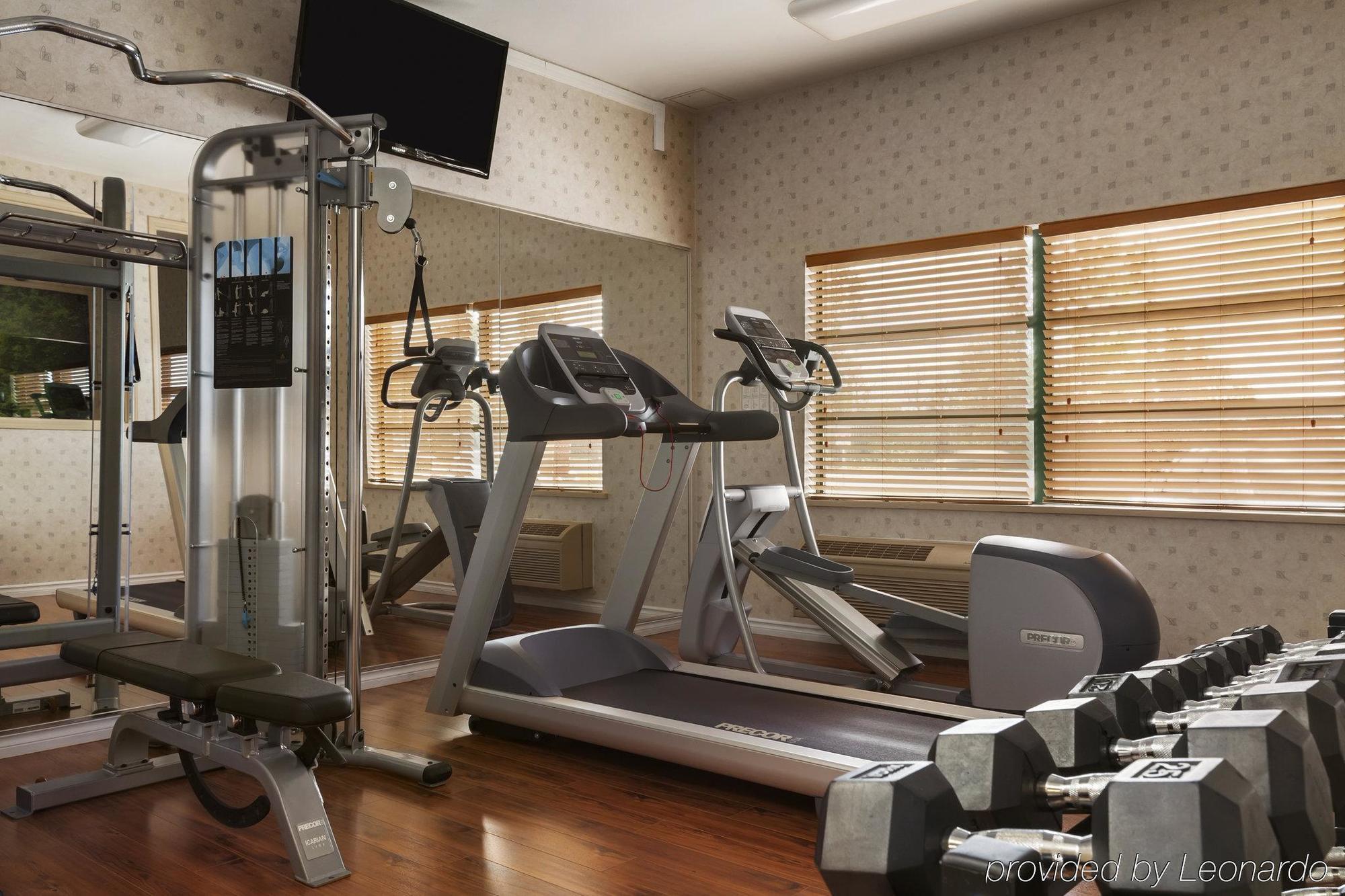 Poco Inn And Suites Hotel And Conference Center Port Coquitlam Dış mekan fotoğraf